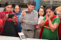 Một mẫu điện thoại Trung Quốc được giới thiệu tại thị trường Ấn Độ. (Nguồn: indiatimes.com)