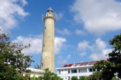 Ngọn hải đăng có chiều cao 38m đứng sừng sững trên đảo Song Tử Tây, thuộc huyện đảo Trường Sa, tỉnh Khánh Hòa. (Ảnh: Đỗ Trưởng/TTXVN)