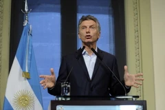 Tổng thống Argentina Mauricio Macri phát biểu trong một cuộc họp báo ở Buenos Aires ngày 12/1. (Ảnh: THX/TTXVN)