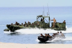 Binh sỹ Mỹ và Philippines tham gia tập trận chung Balikatan. (Nguồn: THX/TTXVN)