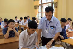 Thí sinh dự thi trung học phổ thông quốc gia. (Ảnh: TTXVN)