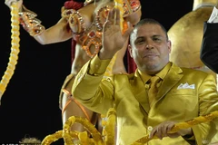 Ronaldo "béo" là chủ đề của lễ hội Carnival tại Sao Paolo 