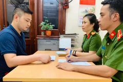 Đối tượng Nhân tại cơ quan Công an.(Nguồn: VTV)