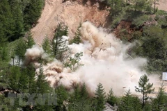 Triều Tiên cho nổ đường hầm số 2 tại bãi thử hạt nhân Punggye-ri, tỉnh Bắc Hamgyong ngày 24/5. (Nguồn: YONHAP/ TTXVN)