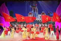 Chương trình nghệ thuật tại Lễ trao tặng danh hiệu Nghệ sỹ Nhân dân, Nghệ sỹ Ưu tú lần thứ 10. (Ảnh: Thanh Tùng/TTXVN)