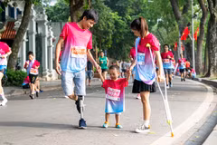 Tác phẩm “Hạnh phúc ngọt ngào” của tác giả Vũ Diệu Hoa giành Huy chương Vàng.