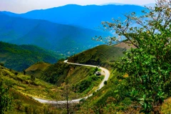 Đèo Pha Đin, cung đường huyền thoại nối Sơn La và Điện Biên. (Ảnh: Trịnh Xuân Tư/TTXVN)