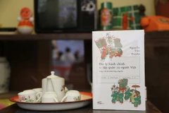 Cuốn sách là công trình khảo cứu của học giả Nguyễn Văn Huyên về địa lý, phong tục của người Việt. (Ảnh: PV/Vietnam+)