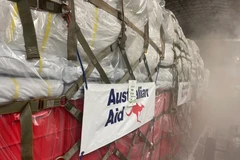 Chuyến hàng cứu trợ đầu tiên từ Australia đã đến Việt Nam. (Ảnh: Đại sứ quán Australia)