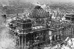 Những hình ảnh khó quên trong cuộc chiến cuối chống phát xít Đức