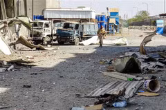 Các lực lượng ủng hộ Chính phủ Yemen trong chiến dịch chống phiến quân Houthi ở ngoại ô thành phố Hodeida, ngày 18/11/2018. (Ảnh: AFP/ TTXVN)