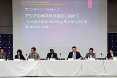 Các diễn giả tham gia đối thoại. (Ảnh: Thành Hữu/TTXVN)