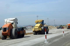 Triển khai nhanh Dự án đường bộ cao tốc Bắc-Nam phía Đông