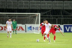 Một pha tranh bóng trong trận đấu. (Nguồn: VFF)
