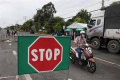 Chốt kiểm soát tại thành phố Vị Thanh,Hậu Giang không còn kiểm soát người dân di chuyển nội tỉnh. (Ảnh: Duy Khương/ TTXVN)