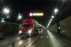 Hầm Hải Vân hướng từ thành phố Đà Nẵng đi Huế. (Ảnh: Trần Lê Lâm/TTXVN)