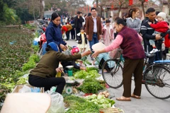 Chợ Đình Cả - Phiên chợ duy nhất trong năm không mặc cả