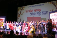 Sân khấu chương trình. (Ảnh: Hoàng Linh/Vietnam+)