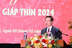 Chủ tịch nước Võ Văn Thưởng đến thăm, kiểm tra công tác ứng trực, sẵn sàng chiến đấu và chúc Tết cán bộ, chiến sỹ Bộ Tư lệnh Cảnh vệ nhân dịp đón Xuân Giáp Thìn 2024. (Ảnh: Thống Nhất/TTXVN)