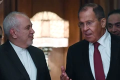 Ngoại trưởng Nga Sergei Lavrov (phải) và Ngoại trưởng Iran Mohammad Javad Zarif. (Nguồn: Sputnik)