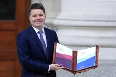 Bộ Tài chính Cộng hòa Ireland Paschal Donohoe công bố dự thảo ngân sách 2020. (Nguồn: independent.ie)