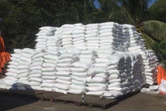 Triệt phá đường dây buôn lậu đường cát trắng từ Campuchia về Việt Nam