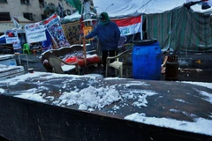 Tuyết rơi tại Quảng trường Tahrir ở Baghdad.