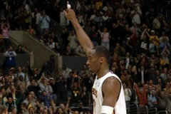 Kobe Bryant trong trận đấu mà ông ghi đến 81 điểm. (Ảnh: Getty) 