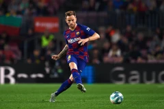 Ivan Rakitic không hài lòng với cách hành xử của Barcelona. (Ảnh: Getty)