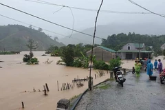 [Video] Miền Trung gồng mình chống chọi với bão số 9