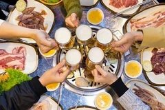[Audio] Ép buộc người khác uống rượu bia sẽ bị phạt hàng triệu đồng