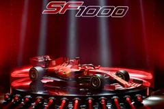 Chiêm ngưỡng 'siêu phẩm' SF1000 của đội đua F1 Ferrari