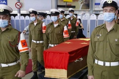 [Video] Israel bàn giao di hài của Đại sứ Đỗ Vĩ cho phía Trung Quốc