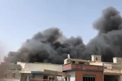 Hiện trường vụ rơi máy bay. (Ảnh: Sky News)