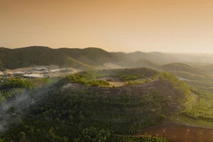 Vẻ kỳ vĩ của Công viên Địa chất Đăk Nông. (Ảnh: TTXVN phát)