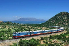 Bỏ quy định giãn cách trên phương tiện vận tải hành khách từ Đà Nẵng