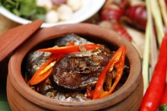 Cá kho làng Vũ Đại.