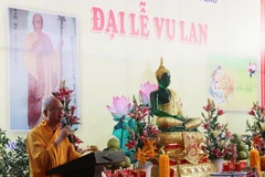 Đại lễ Vu Lan báo hiếu mùa Phật lịch 2563 tại chùa Phật Tích Viêng Chăn hồi năm 2019. (Ảnh: Xuân Tú/TTXVN)