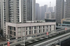 Thành phố Vũ Hán vắng bóng người. 