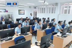 Cán bộ hải quan Việt Nam tham gia tập huấn về ACTS. (Ảnh: ASEAN)