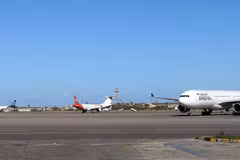 Sân bay Mitiga ở Tripoli. (Ảnh: TAFAC)