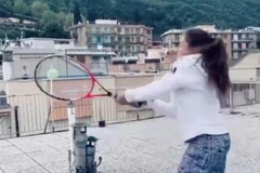 Các vận động viên tập luyện một cách sáng tạo trong lúc dịch bệnh