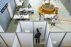 Anh đã trở thành nước thứ 5 vượt qua mốc 50.000 người tử vong do COVID-19. (Ảnh: AP)