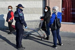 Thị trấn Italy ra quy định về đi mua sắm dựa trên giới tính