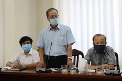 Đại diện ngành y tế tỉnh Ninh Thuận cung cấp thông tin cho báo chí về tình hình phòng chống dịch. (Ảnh: Nguyễn Thành/TTXVN) 