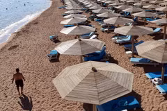 Bãi biển ở Sharm El-Sheikh vắng khách du lịch. (Nguồn: AFP/TTXVN)