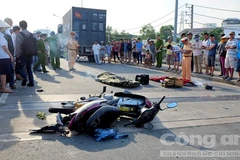 TP.HCM: Xe container đâm xe máy, hai người tử vong tại chỗ