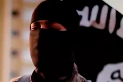 Một tay súng IS. (Nguồn: Reuters)