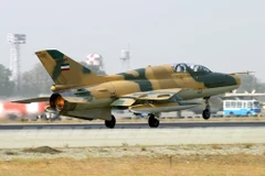 Rơi máy bay chiến đấu Iran, 2 phi công kịp thời thoát nạn