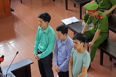 Phiên tòa xét xử bác sỹ Hoàng Công Lương. (Ảnh: Thanh Hải/TTXVN)